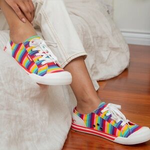 Vintage style rocket dog, rainbow sneakers size 6.5 colorful striped gym shoes